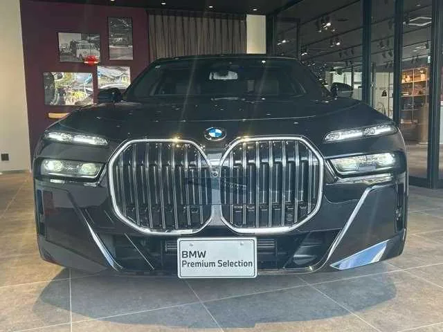 BMW 7 Series 2025 — миниатюра 4