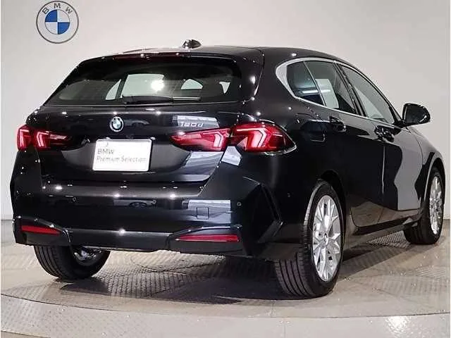 BMW 1 Series 120d 2025 — миниатюра 2