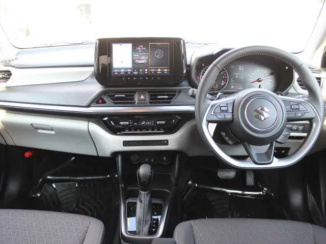 Suzuki Swift 2023 — миниатюра 5