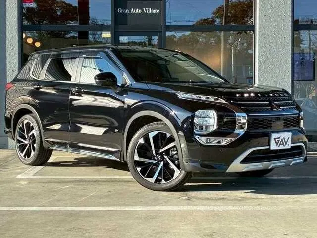 Mitsubishi Outlander 2022 — миниатюра 3