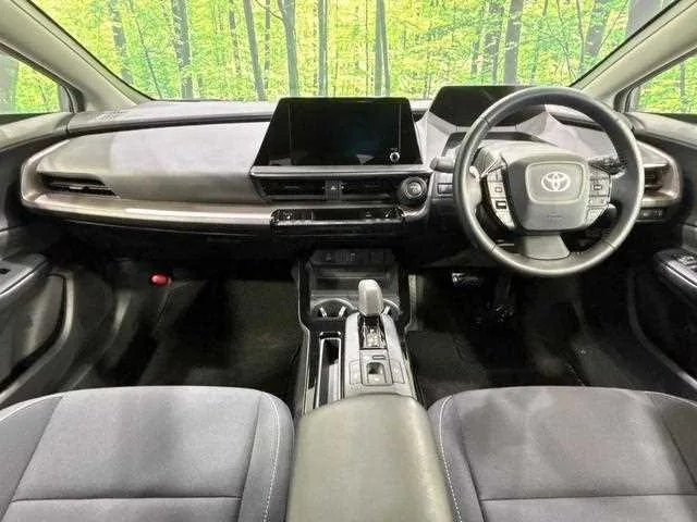 Toyota Prius 2023 — миниатюра 2