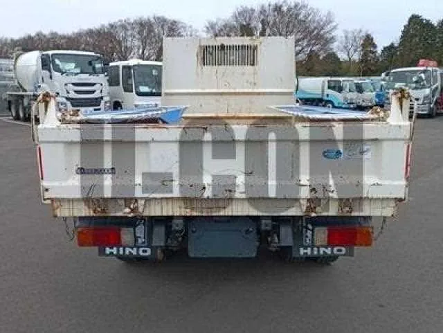 Hino Dutro 2022 — миниатюра 5