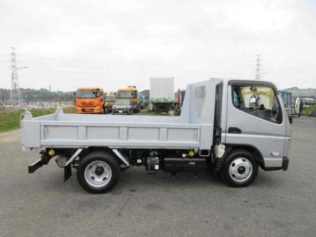 Mitsubishi Fuso Canter 2023 — миниатюра 3