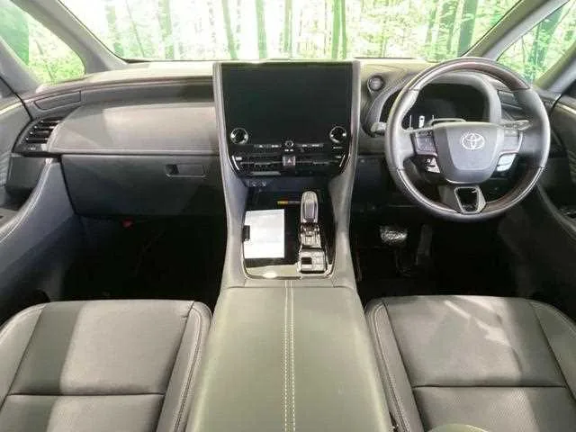 Toyota Alphard Hybrid 2024 — миниатюра 2