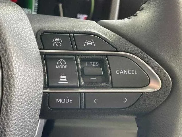 Toyota Voxy 2025 — миниатюра 3