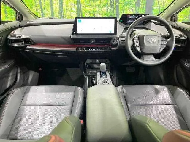 Toyota Prius 2023 — миниатюра 2
