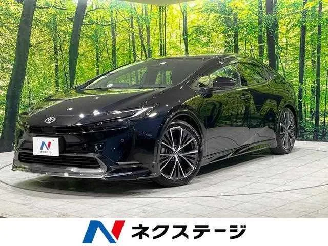 Toyota Prius 2023 — фото 1, купить с доставкой в Москву