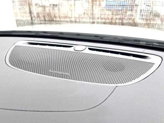 Volvo V60 2023 — миниатюра 3