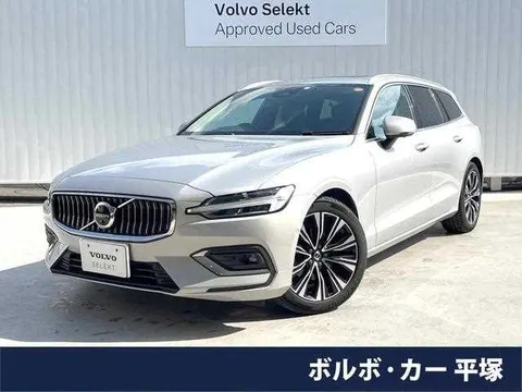 Volvo V60 2023 купить в Москве