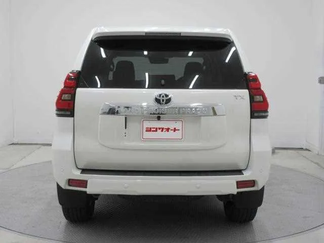 Toyota Land Cruiser Prado 2023 — миниатюра 3