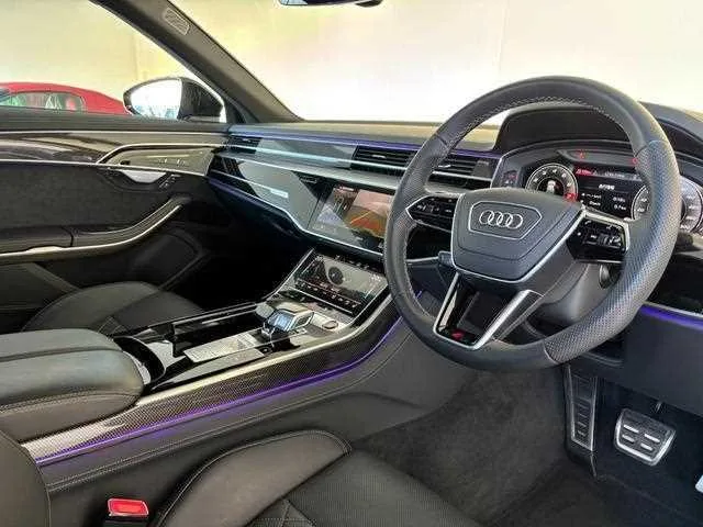 Audi S8 2023 — миниатюра 2