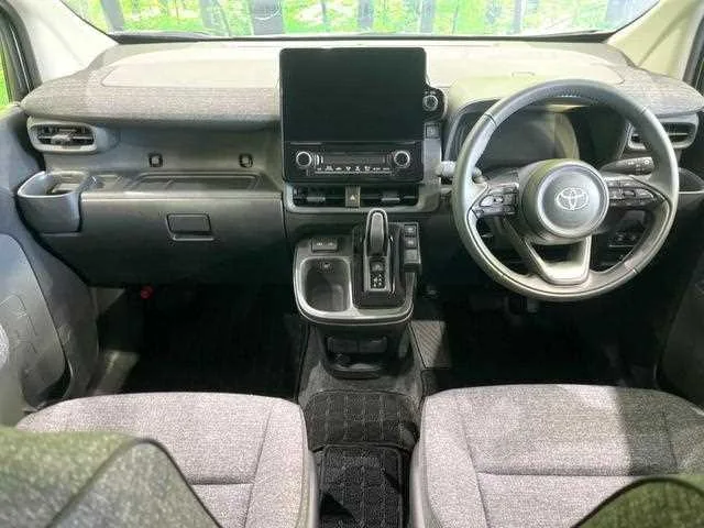 Toyota Sienta 2025 — миниатюра 2