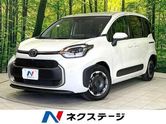 Toyota Sienta 2025 — фото 1, купить с доставкой в Москву