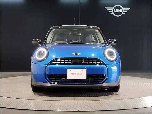 BMW MINI 2025 — миниатюра 3