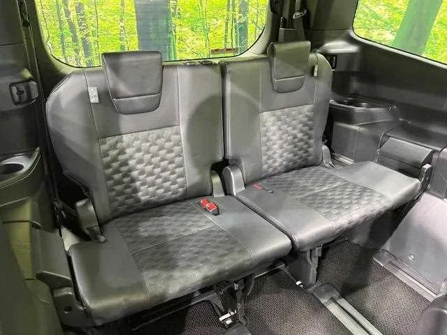 Toyota Voxy 2025 — миниатюра 4