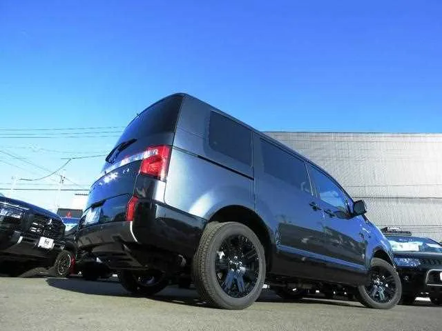 Mitsubishi Delica D5 2026 — миниатюра 4