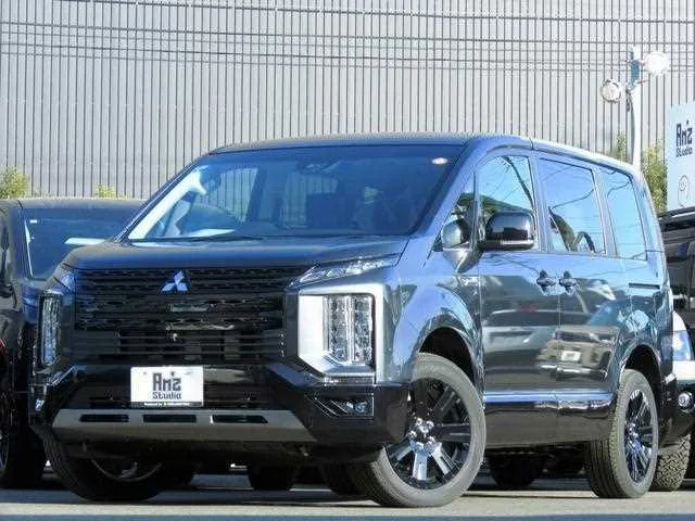 Mitsubishi Delica D5 2026 — фото 1, купить с доставкой в Москву