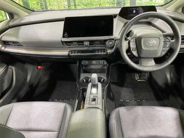 Toyota Prius 2023 — миниатюра 2