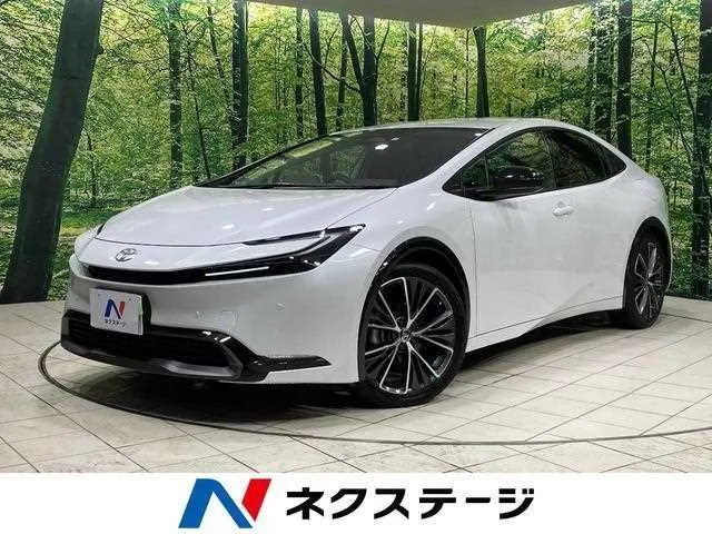 Toyota Prius 2023 — фото 1, купить с доставкой в Москву