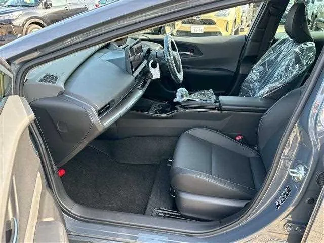 Toyota Prius 2024 — миниатюра 4