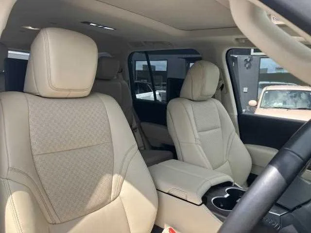 Toyota Land Cruiser 2024 — миниатюра 3