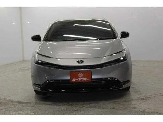 Toyota Prius 2023 — миниатюра 2