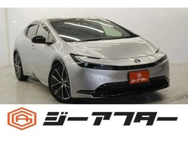 Toyota Prius 2023 — фото 1, купить с доставкой в Москву