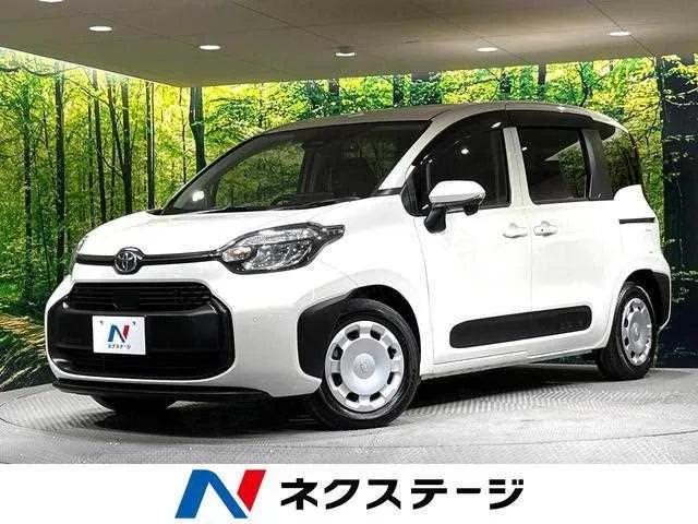 Toyota Sienta 2022 — фото 1, купить с доставкой в Москву