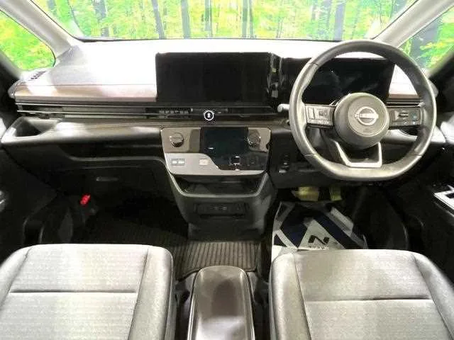 Nissan Serena 2024 — миниатюра 2