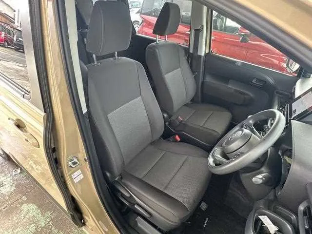 Toyota Sienta 2024 — миниатюра 4