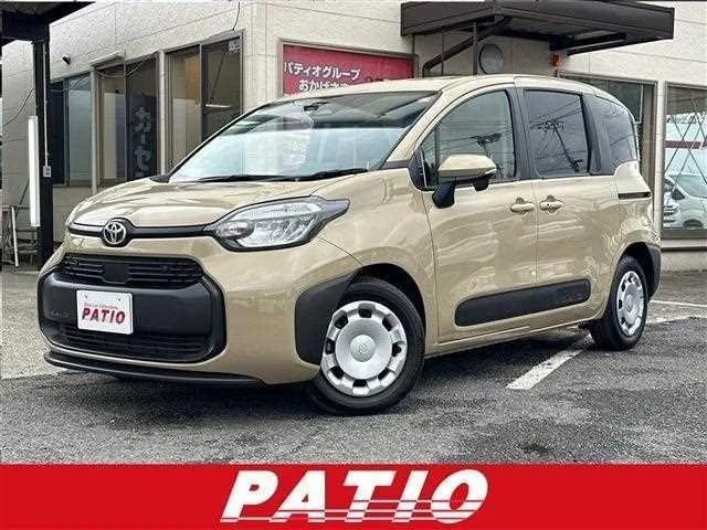 Toyota Sienta 2024 — фото 1, купить с доставкой в Москву