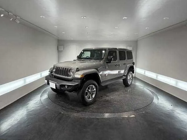 Jeep Wrangler 2023 — фото 1, купить с доставкой в Москву