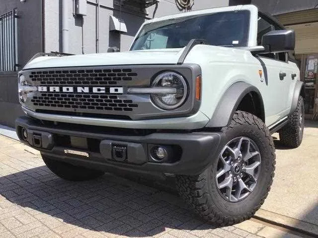 Ford Bronco 2023 — фото 1, купить с доставкой в Москву