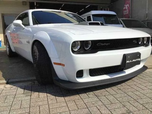 Dodge Challenger 2023 — миниатюра 3