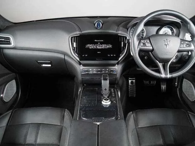 Maserati Ghibli 2022 — миниатюра 3