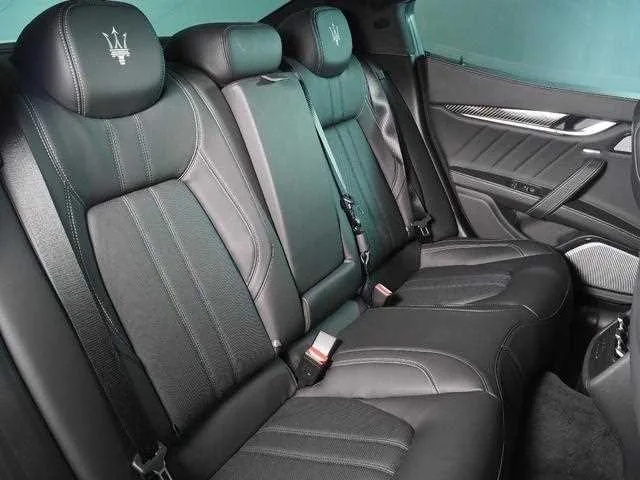 Maserati Ghibli 2022 — миниатюра 4