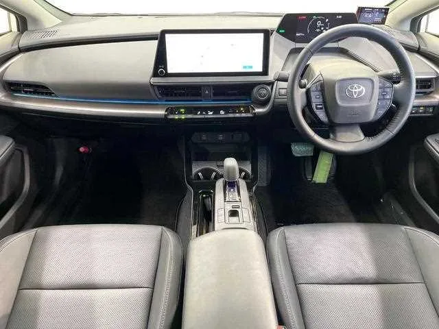 Toyota Prius 2023 — миниатюра 2