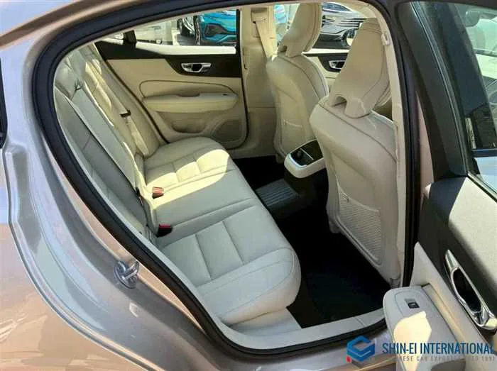 Volvo S60 Recharge Ultimate T6 AWD Plug In Hybrid/SR 2023 — миниатюра 3