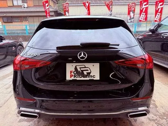 Mercedes-Benz C-Class 2023 — миниатюра 5