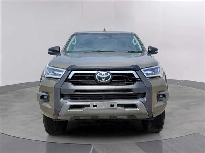 Toyota Hilux 2025 — миниатюра 2