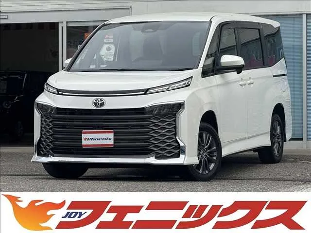 Toyota Voxy S-G 4WD 2022 — фото 1, купить с доставкой в Москву