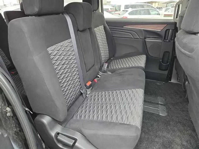 Mitsubishi Delica D5 GPKG4WD 2024 — миниатюра 5