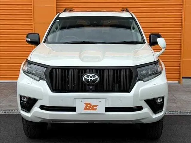 Toyota Land Cruiser Prado 2024 — миниатюра 2