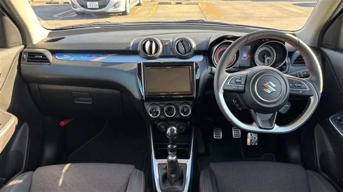 Suzuki Swift ZC33S 2025 — миниатюра 5