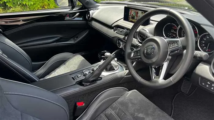 Mazda Roadster RS 2024 — миниатюра 3