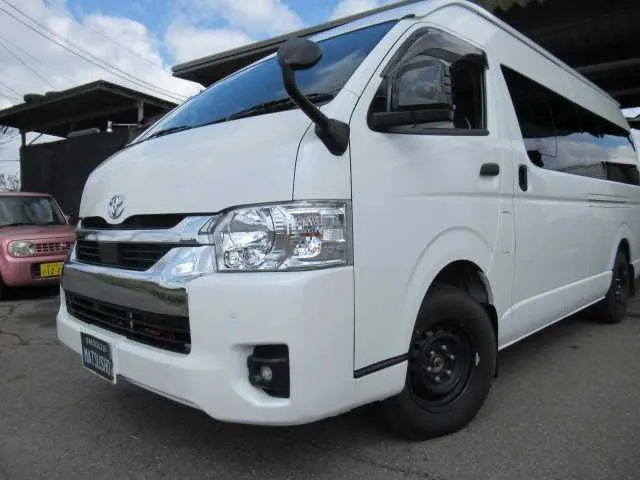 Toyota Hiace Van 2022 — миниатюра 2