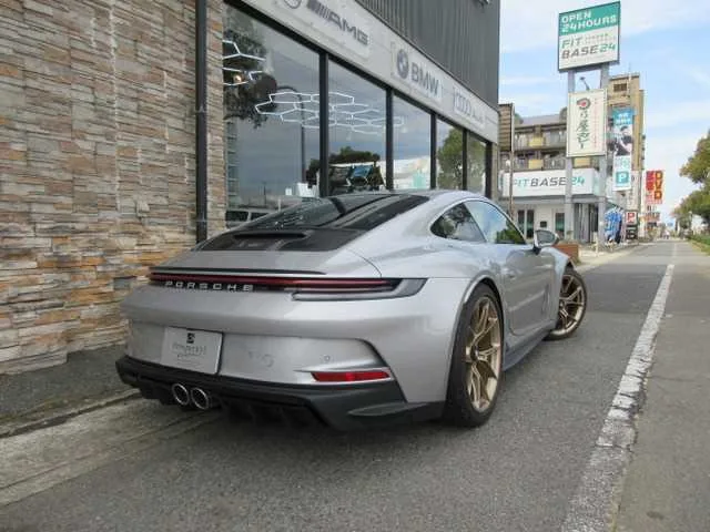 Porsche 911 2022 — миниатюра 2