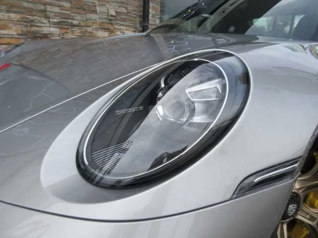 Porsche 911 2022 — миниатюра 4