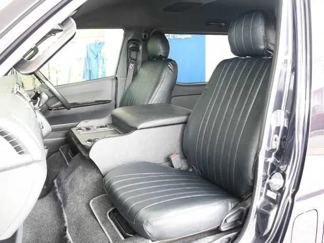Toyota Hiace Van 2023 — миниатюра 2