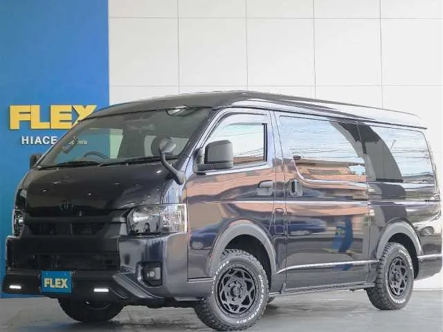 Toyota Hiace Van 2023 — фото 1, купить с доставкой в Москву